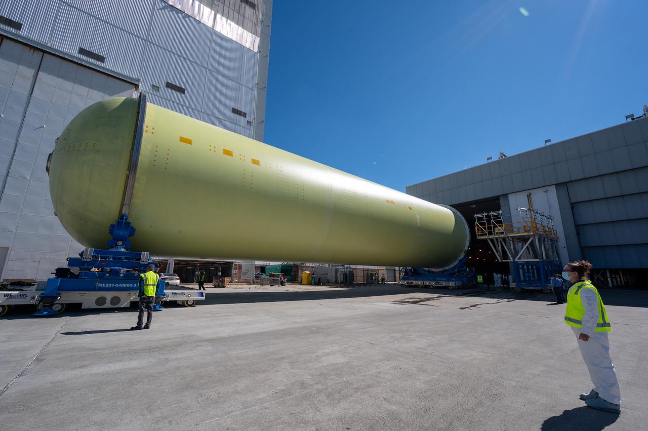 This image highlights the liquid hydrogen tank that will be used on the core stage of NASA’s Space Launch System rocket for Artemis II, the first crewed mission of NASA’s Artemis program. The tank is being built at NASA’s Michoud Assembly Facility in New Orleans. The SLS core stage is made up of five unique elements: the forward skirt, liquid oxygen tank, intertank, liquid hydrogen tank, and the engine section. The liquid hydrogen tank holds 537,000 gallons of liquid hydrogen cooled to minus 423 degrees Fahrenheit and sits between the core stage’s intertank and engine section. The liquid hydrogen hardware, along with the liquid oxygen tank, will provide propellant to the four RS-25 engines at the bottom of the cores stage to produce more than two million pounds of thrust to launch NASA’s Artemis missions to the Moon. Together with its four RS-25 engines, the rocket’s massive 212-foot-tall core stage — the largest stage NASA has ever built — and its twin solid rocket boosters will produce 8.8 million pounds of thrust to send NASA’s Orion spacecraft, astronauts and supplies beyond Earth’s orbit to the Moon and, ultimately, Mars. Offering more payload mass, volume capability and energy to speed missions through space, the SLS rocket, along with NASA’s Gateway in lunar orbit, the human landing system, and Orion spacecraft, is part of NASA’s backbone for deep space exploration and the Artemis lunar program. No other rocket can send astronauts in Orion around the Moon in a single mission.